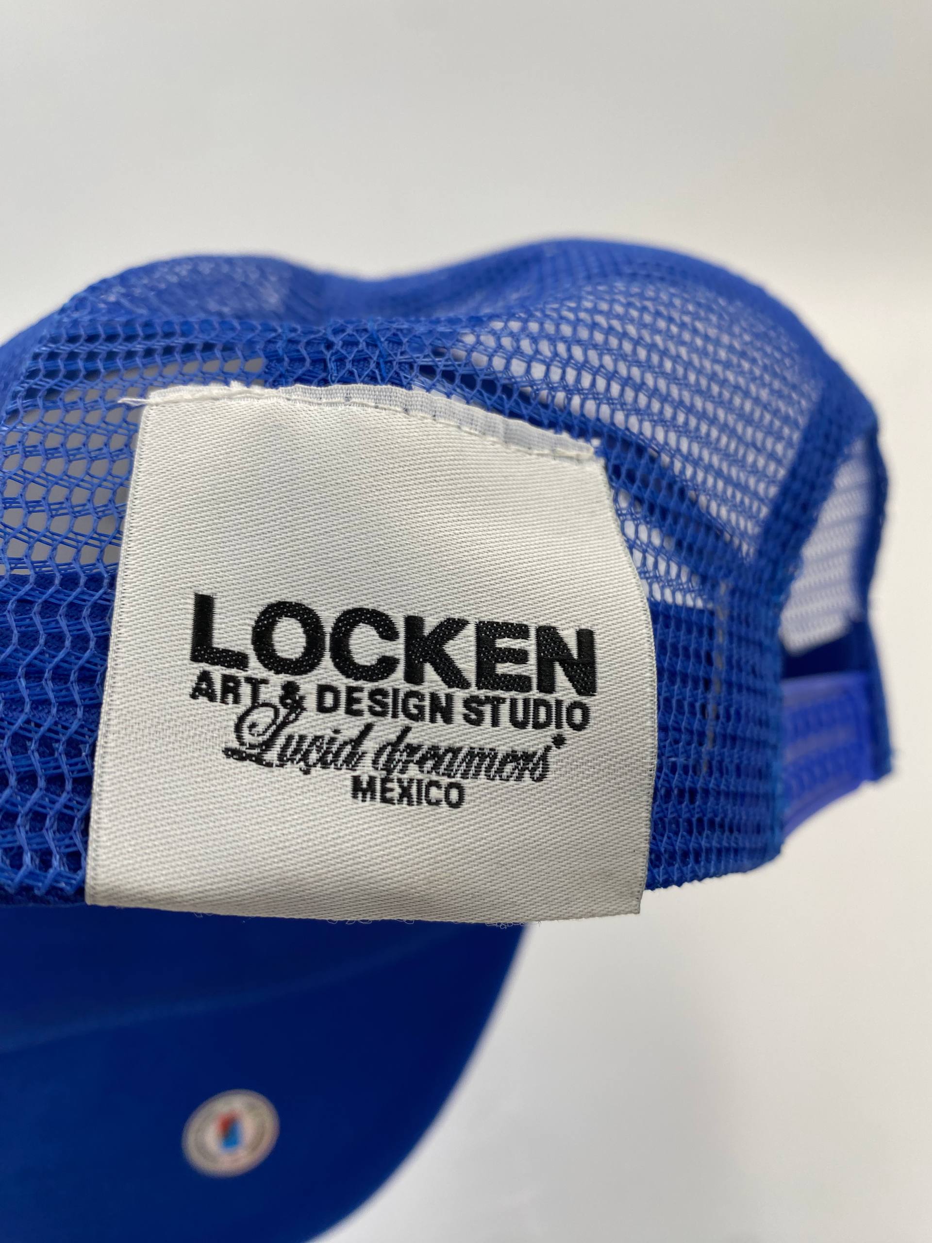 Winning Horse 赤马年 Trucker Hat Electric Blue