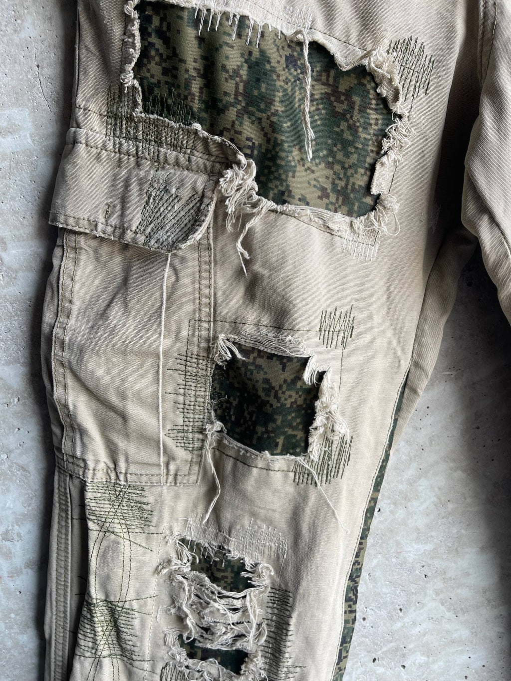 Camo Spikes - Cargo Pants