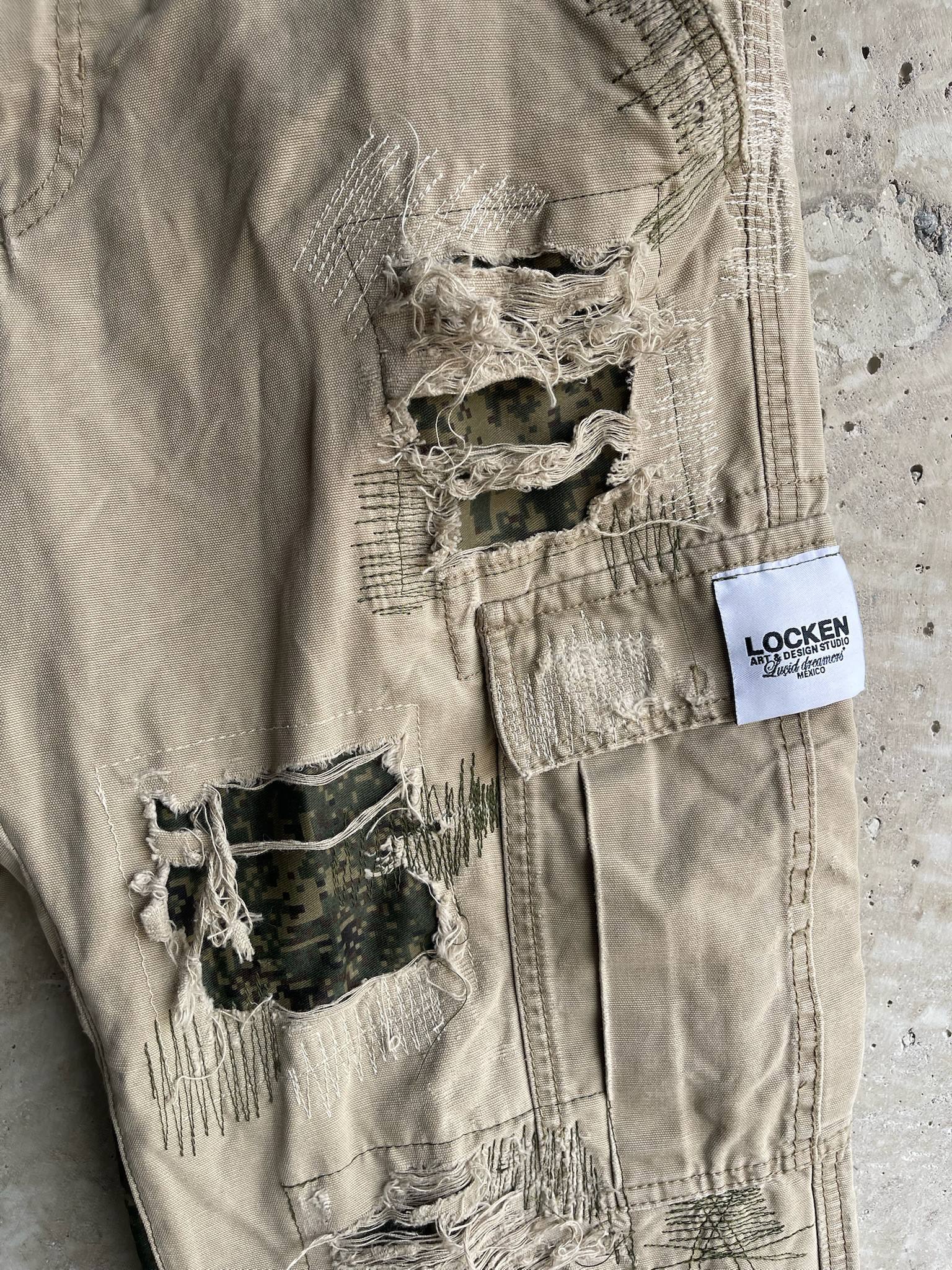 Camo Spikes - Cargo Pants