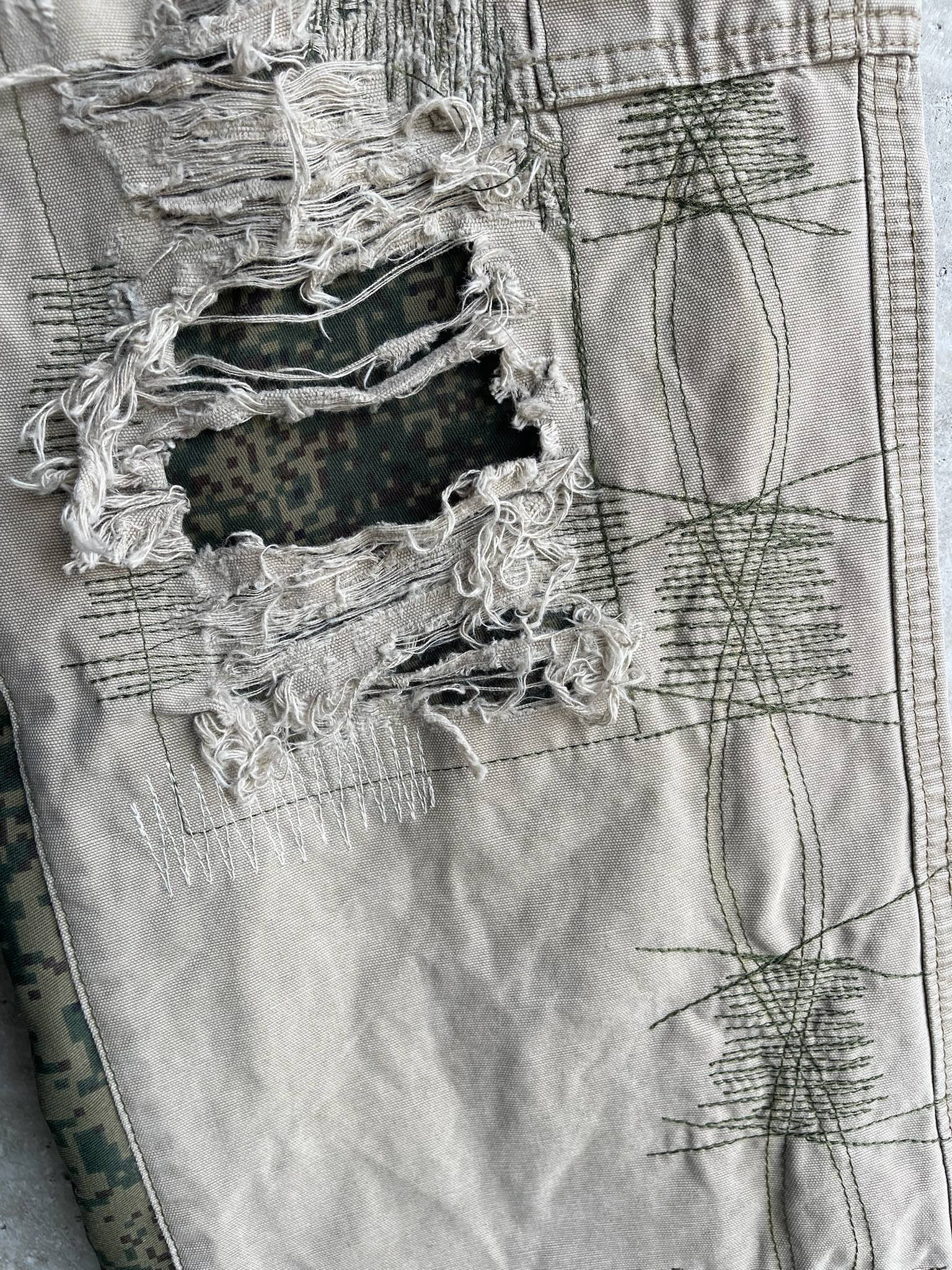 Camo Spikes - Cargo Pants