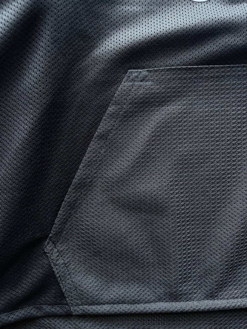 Mesh Hoodie Negra- Boxy