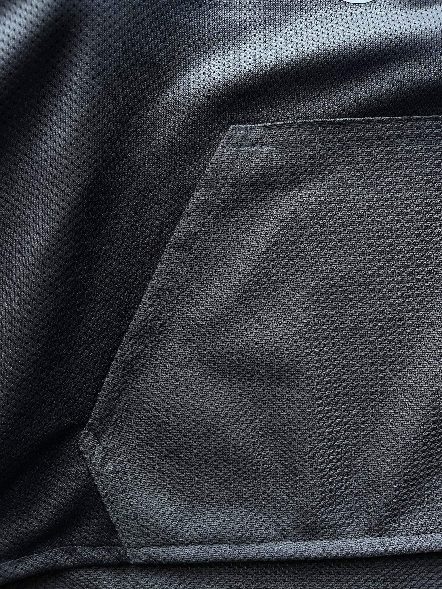 Mesh Hoodie Negra- Boxy